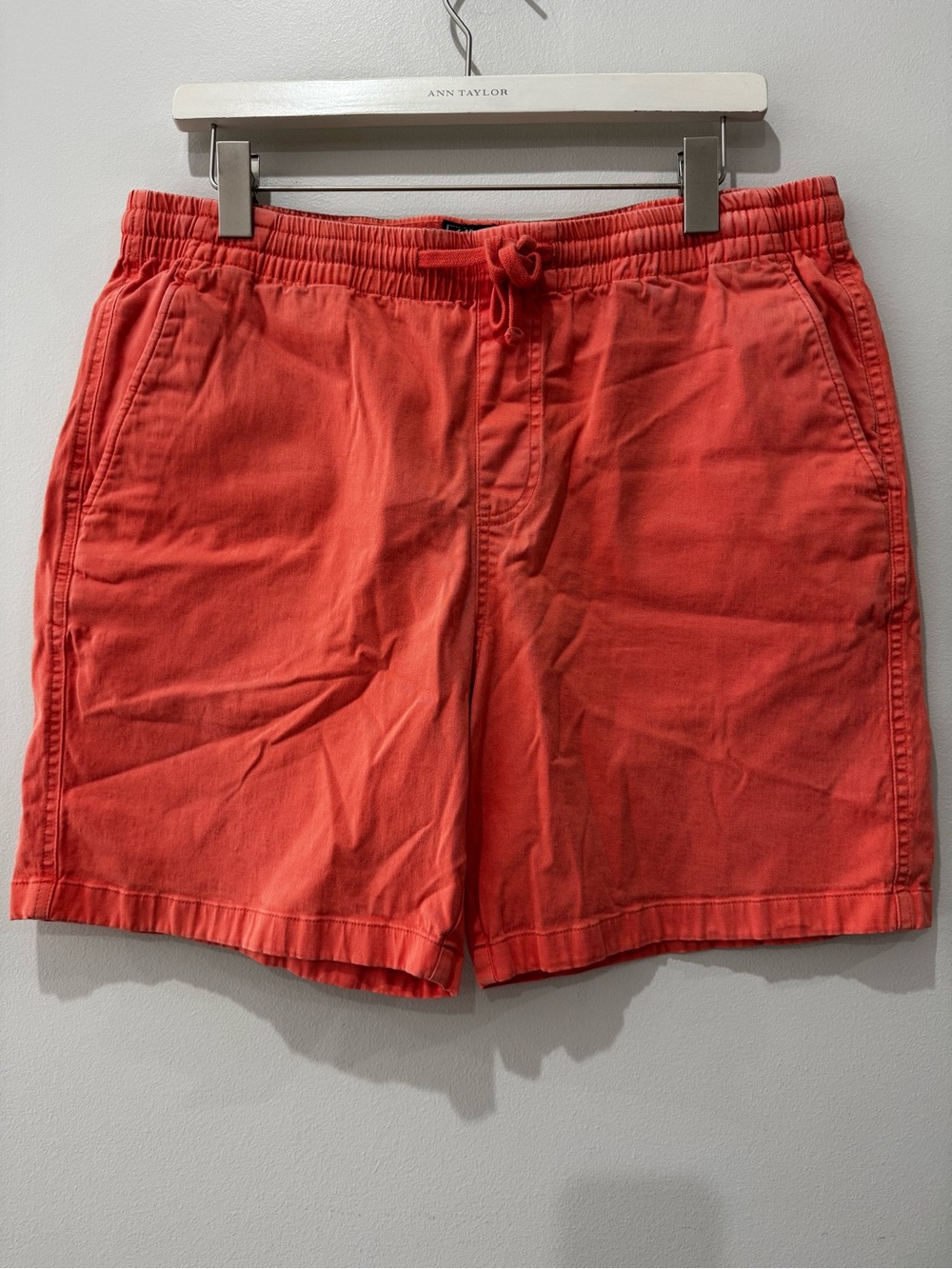 Todd Snyder Size Large Weeknd 7” Inseam Shorts Orange